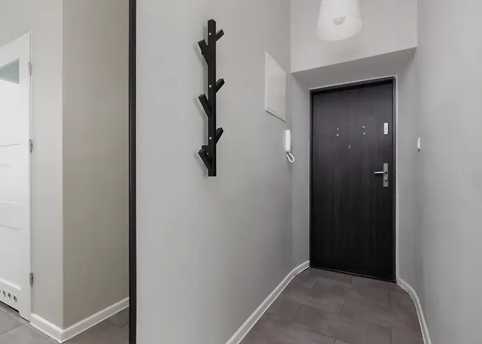 2-bedroom With Balcony - Dluga 65 Street *