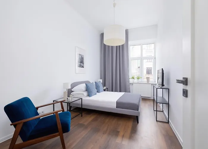 2-bedroom With Balcony - Dluga 65 Street Appartement